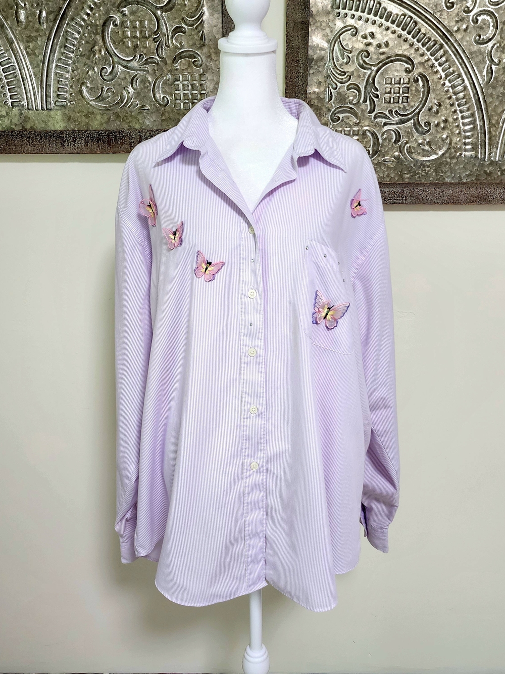 Vtg Get Lucky USALilac Striped Butterfly Embroidered Button Up Top XL Summer BBQ